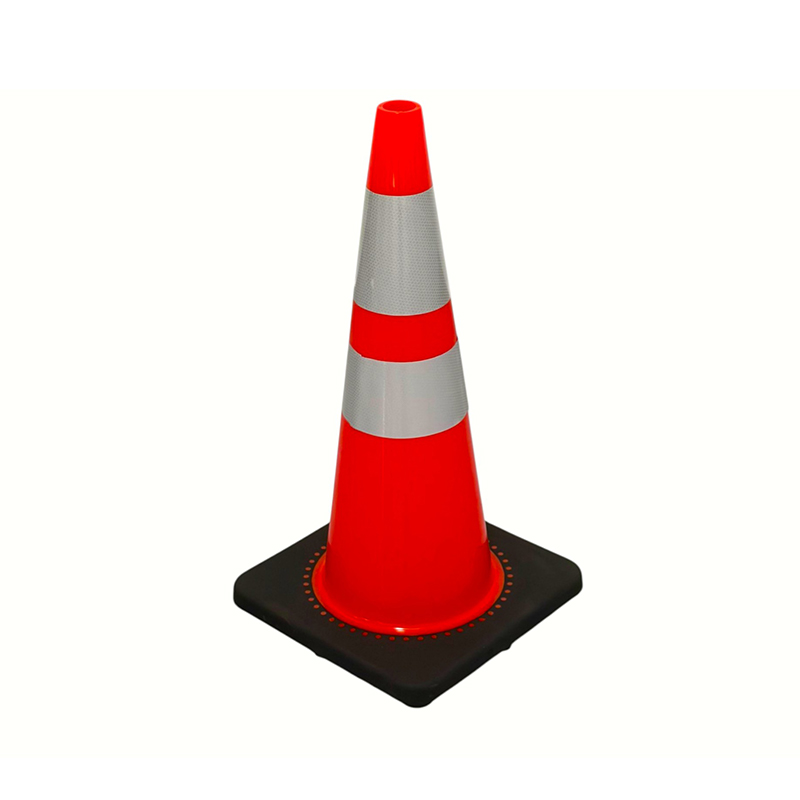 Cône de sécurité routière en PVC à haute élasticité avec base en caoutchouc lestée en option pour le contrôle routier par tous les temps et l'isolation des risques