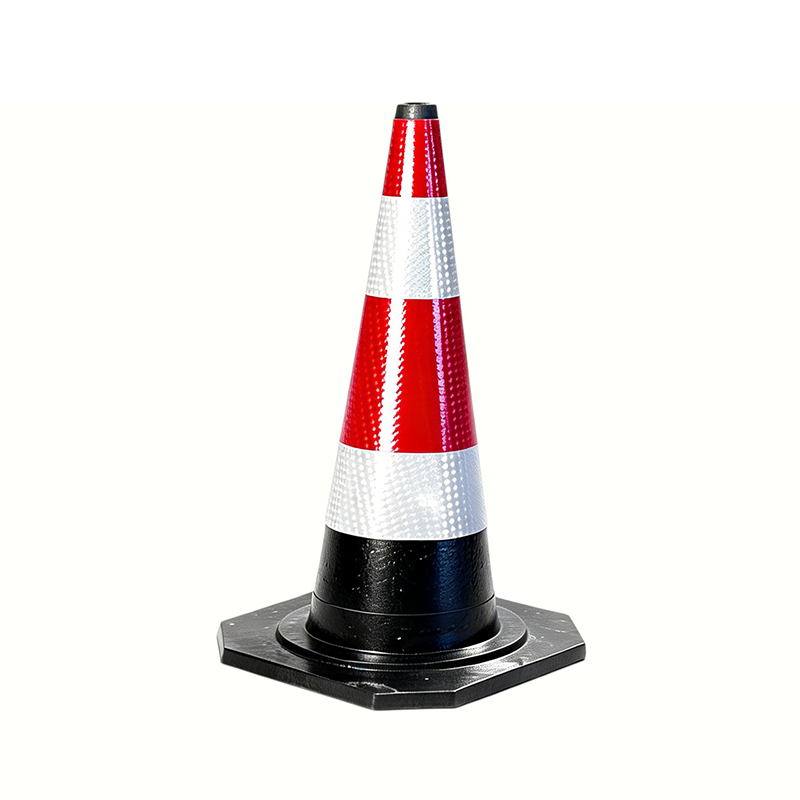 Cône de signalisation industriel en caoutchouc robuste de plusieurs tailles pour une solution de sécurité routière rentable