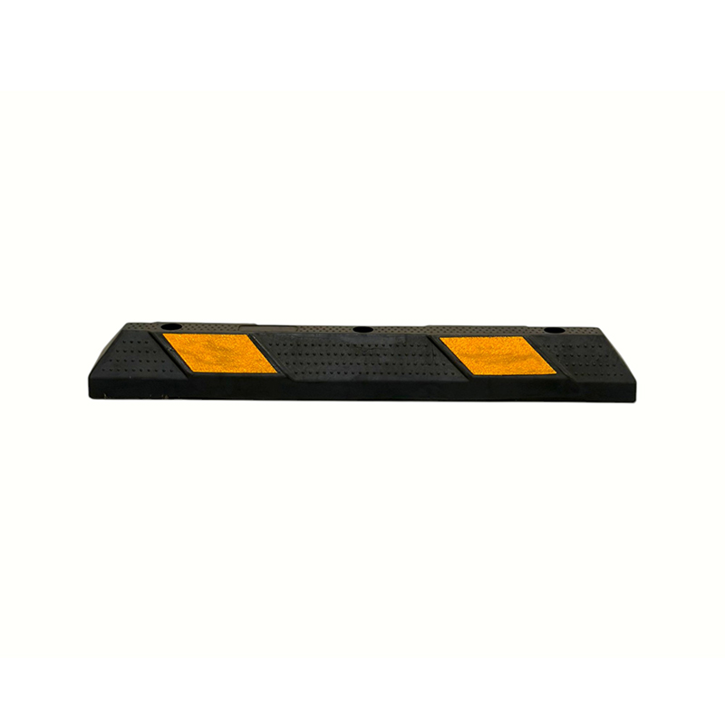 Butées de roue en caoutchouc renforcé sur une grande surface avec doubles patchs réfléchissants