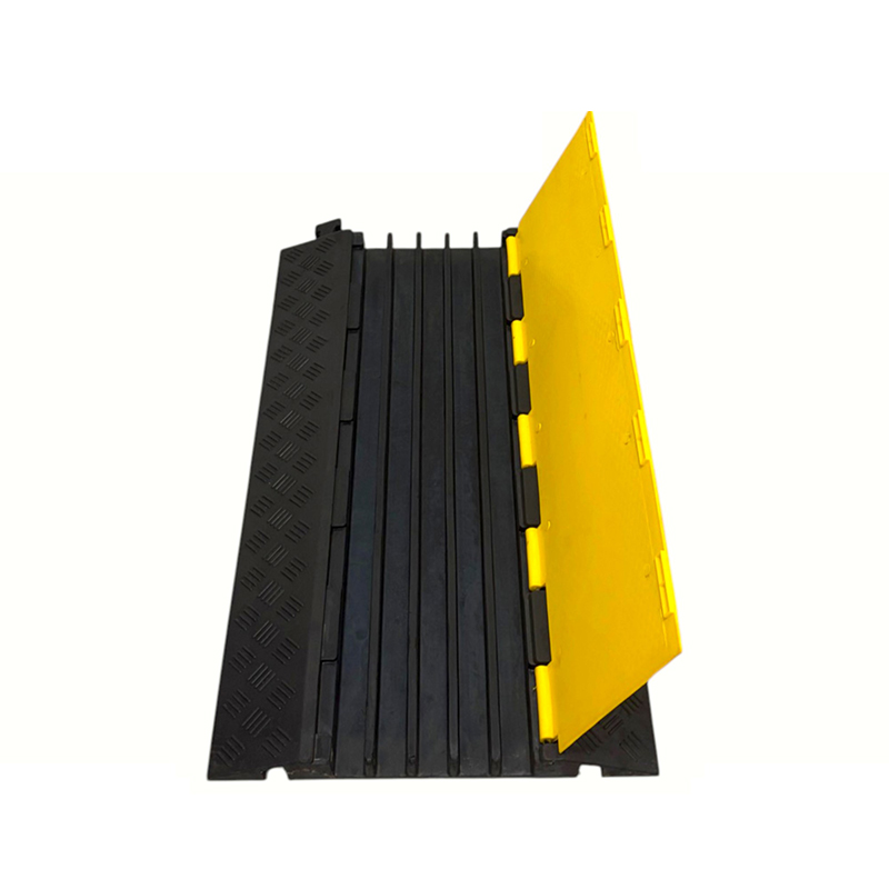 Base en caoutchouc à haute capacité de charge, couvercle rabattable en Pvc, protecteur de câble robuste à 5 canaux