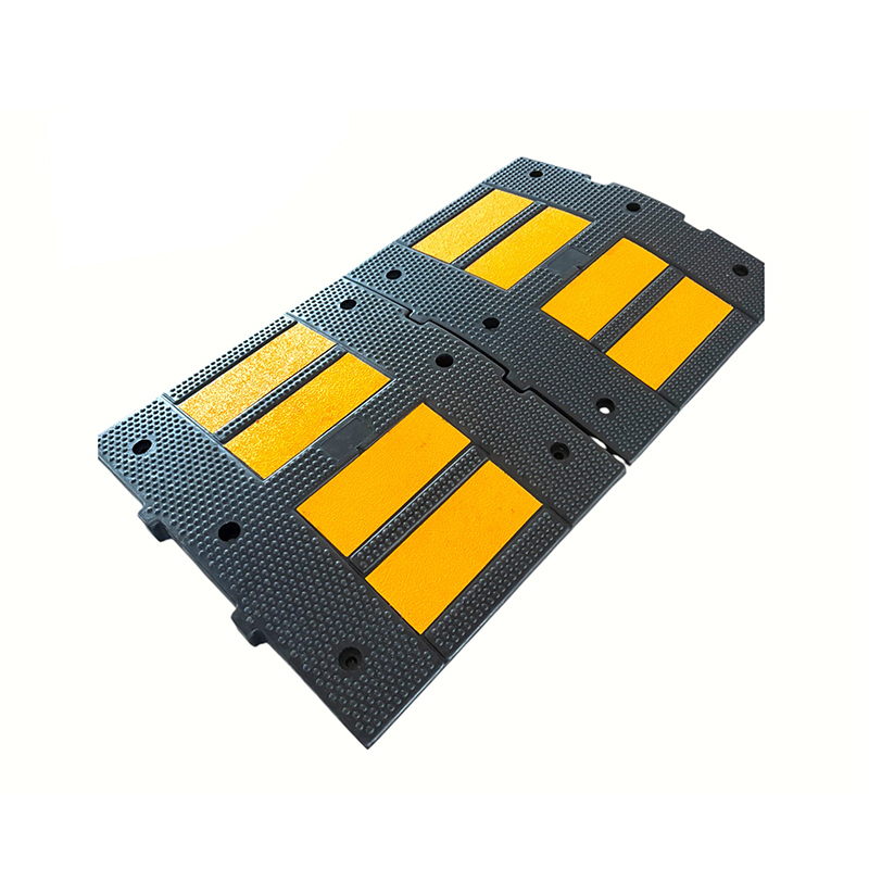 Ralentisseurs de vitesse en caoutchouc à verrouillage modulaire haute densité standard européen