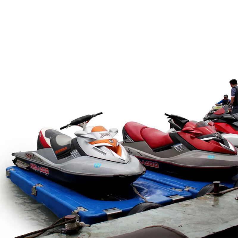 Quai modulaire pour remontées mécaniques à jet ski en PEHD