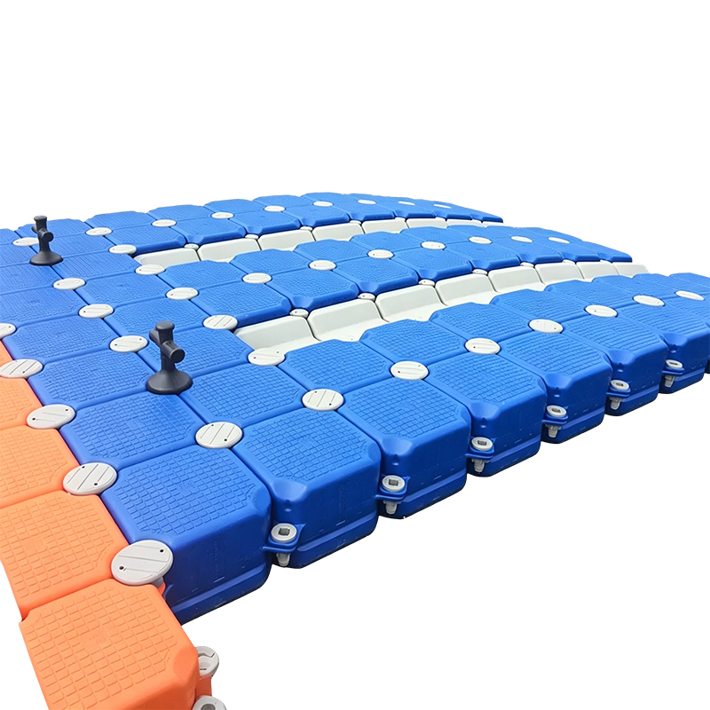 Ponton flottant en PEHD en forme de U