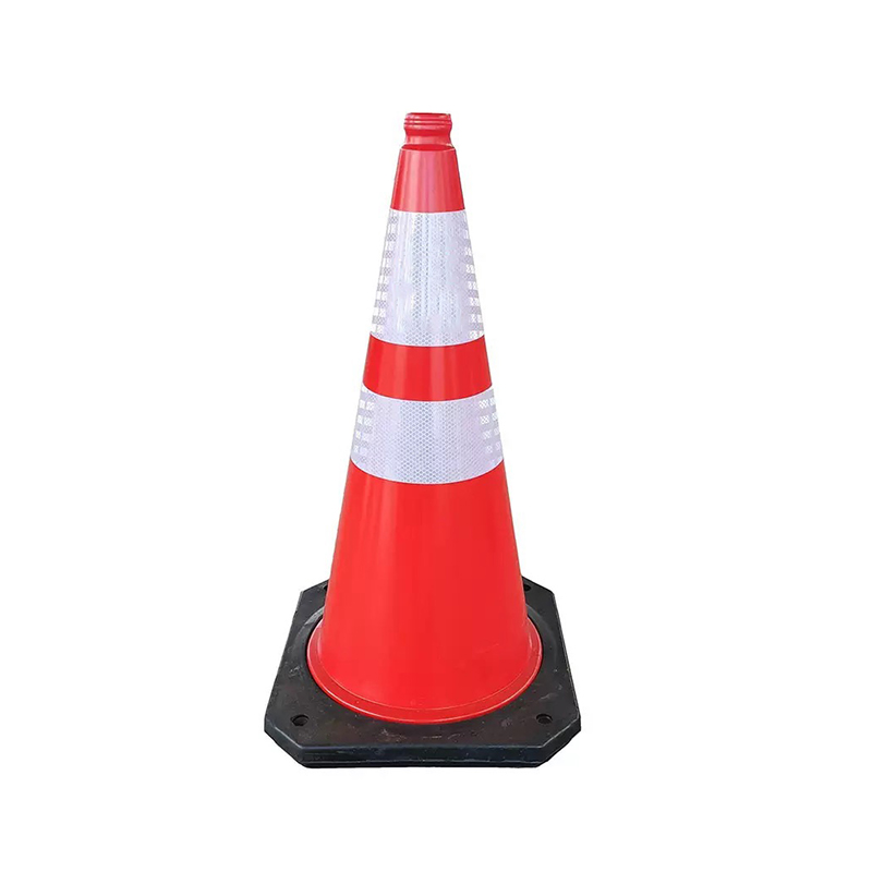 Cône de signalisation en plastique HDPE intégré avec trou pour poignée supérieure