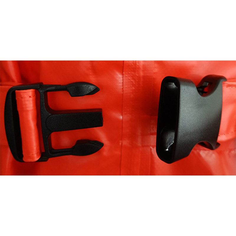 Combinaison de protection chimique semi-fermée légère