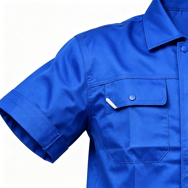 Ensemble de vêtements de travail d'été à manches courtes avec maille sous les bras